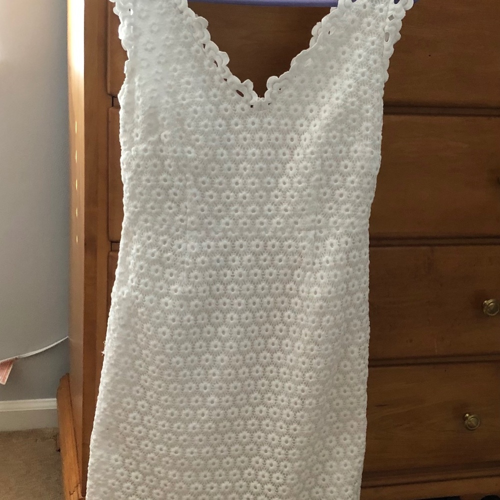 Lilly Pulitzer white cotton crochet like lined dress size 4